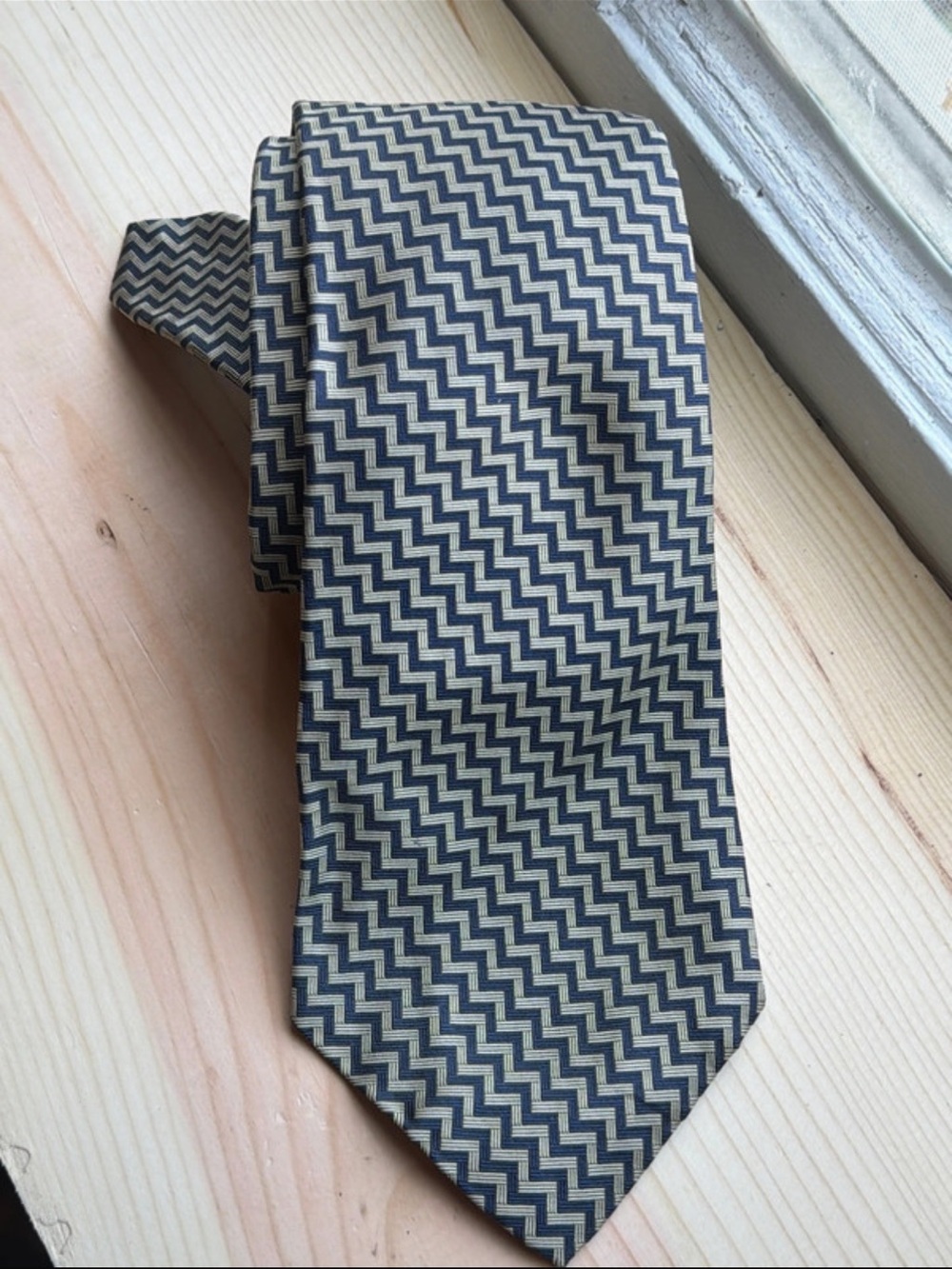Ralph Lauren Chevron Zigzag Tie in Navy and Gold